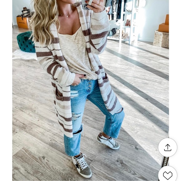 Amarhyllis Beige Brown Stripe Plush Cardigan Sweater Size XS S LIKE NEW - Picture 4 of 4